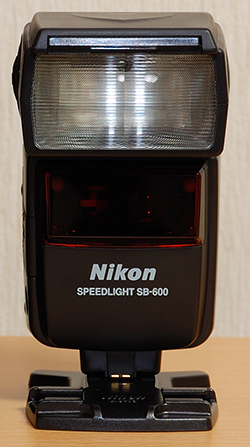 ニコン スピードライト SB-600